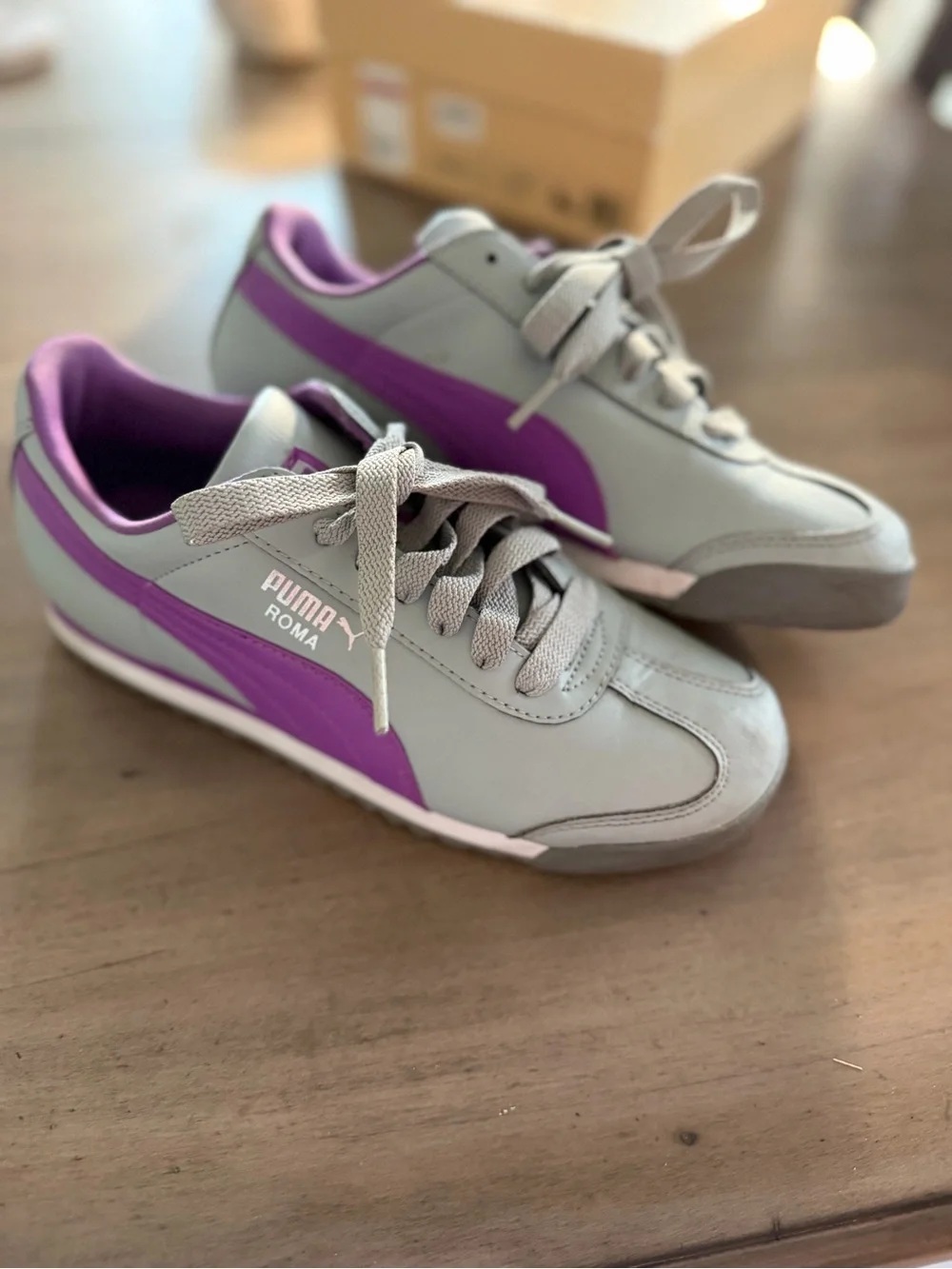 PUMA Roma Men’s 5.5 Gray Purple Leather Retro Sneakers Low Top Shoes